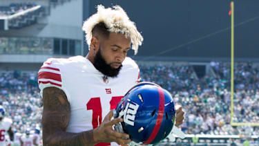 Wide Receiver Odell Beckham Jr. von den New York Giants vor dem NFL-Spiel im Jahr 2017 gegen die Philadelphia Eagles im Lincoln Financial Field in Philadelphia (American Football, USA)