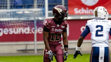 Wide Receiver Harlan Kwofie von Rhein Fire während des Spiels gegen die Paris Lights in der Schauinsland-Reisen-Arena in Duisburg (American Football League Europe, Woche 4, Deutschland)