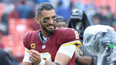 Washington Commanders Quarterback Marcus Mariota (8) beim NFL-Spiel gegen die Indianapolis Colts.