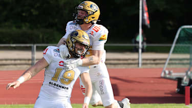 Die Dresden Monarchs feiern im Kilia-Stadion einen souveränen 31:8-Auswärtssieg gegen die Kiel Baltic Hurricanes und starten mit einer 3:0-Bilanz in die neue GFL-Saison.