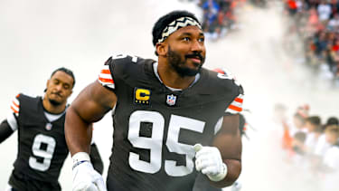 Myles Garrett von den Los Angeles Rams belegt nach seiner Rekordsaison für die Cleveland Browns Platz eins der NFL Top 100 2026