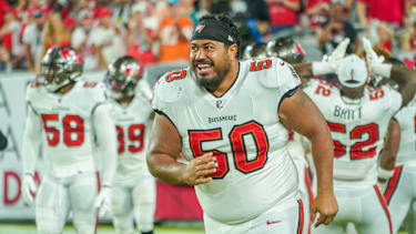 Defensive Tackle Vita Vea von den Tampa Bay Buccaneers feiert bei einem NFL-Spiel (American Football, USA)