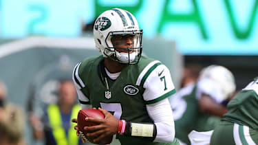Quarterback Geno Smith von den New York Jets während des NFL-Spiels gegen die Baltimore Ravens im MetLife Stadium in East Rutherford, New Jersey (American Football, USA)