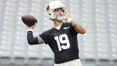 Quarterback Carson Back, Rookie und Drittrundenpick der Cardinals startet gegen Carolina und absolviert seine ersten NFL-Snaps