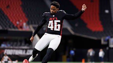 Lenny Krieg deutscher Kicker von den Atlanta Falcons beim Aufwärmen vor einem Preseason-Spiel in der NFL.
