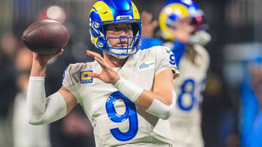 NFL, American Football Herren, USA Los Angeles Rams at Atlanta Falcons Dec 29, 2025; Atlanta, Georgia, USA; Los Angeles Rams quarterback Matthew Stafford (9) shown on the field prior to the game against the Atlanta Falcons at Mercedes-Benz Stadium. Atlanta Mercedes-Benz Stadium Georgia USA, EDITORIAL USE ONLY PUBLICATIONxINxGERxSUIxAUTxONLY Copyright: xDalexZaninex 20251229_dwz_sz2_0000018
