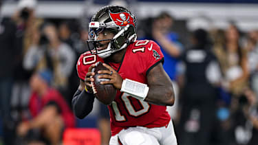 Jalon Daniels bei einem Pass