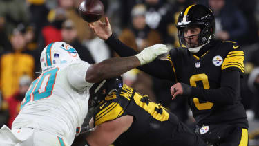 Aaron Rodgers führte seine Pittsburgh Steelers gegen die Dolphins zum Sieg.