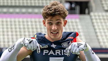 Maceo Beard (Paris Musketeers, 07), Paris Musketeers vs Rhein Fire, American Football, ELF, Week 04, Season 2024, Paris Stade Jean-Bouin Frankreich