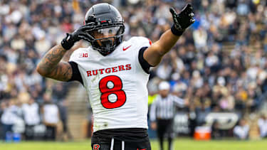 KJ Duff (8) im Trikot der Rutgers Scarlet Knights.