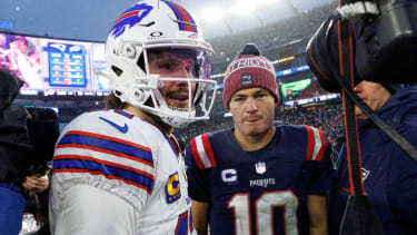 Josh Allen (li.) und Drake Maye