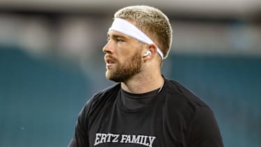 Zach Ertz kehrt nach der Knieverletzung von Dallas Goedert zu den Philadelphia Eagles zurück und unterschreibt zunächst im Practice Squad