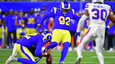 Los Angeles Rams Kicker Harrison Mevis (92) bei einem NFL-Spiel gegen die Buffalo Bills.