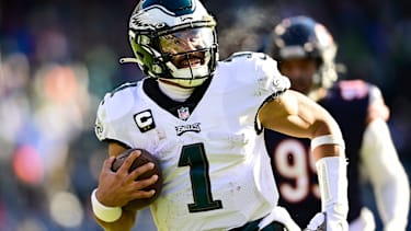 Jalen Hurts hat innerhalb eines Jahres einen rasanten Aufstieg hingelegt.