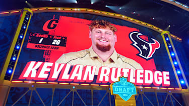 Bildschirmanimation nach dem Draft von Keylan Rutledge.