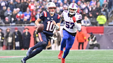 New England Patriots Quarterback Drake Maye (10)im Sprinntduell gegen die Buffalo Bills.