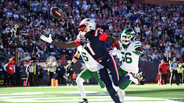 Wide Receiver A.J. Brown von den New England Patriots gegen die New York Jets im Gillette Stadium in Foxborough, Massachusetts (NFL, American Football, USA)