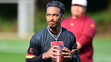 Washington Commanders Quarterback Jayden Daniels während einer Trainingseinheit der Washington Commanders im Grove Hotel in Chandler’s Cross, Großbritannien.