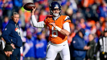 DENVER, CO - JANUARY 17: Denver Broncos quarterback Jarrett Stidham (8) warms up before the AFC Divisional Round game against the Buffalo Bills at Empower Field at Mile High on January 17, 2026 in Denver, Colorado. (Photo by Dustin Bradford Icon Sportswire) NFL, American Football Herren, USA JAN 17 AFC Divisional Round Bills at Broncos EDITORIAL USE ONLY Icon132260117143