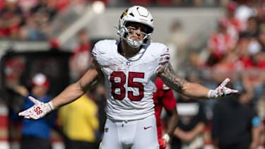 Arizona Cardinals Tight End Trey McBride (85) bei einem NFL-Spiel.