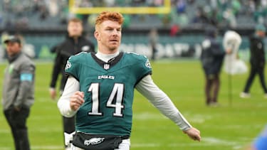 Andy Dalton beim aufwärmen bei den Eagles in der NFL