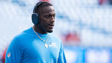 Die Carolina Panthers müssen wohl die gesamte NFL-Saison 2026 auf Edge Rusher Nic Scourton verzichten - Untersuchungen ergaben einen Kreuzbandriss im rechten Knie