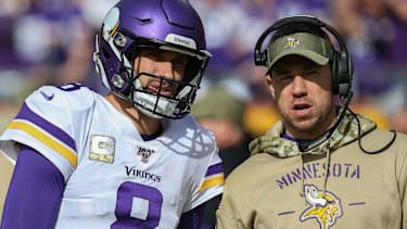 KANSAS CITY, MO - NOVEMBER 03: Minnesota Vikings quarterback Kirk Cousins (8) and quarterback s coach Klint Kubiak before an NFL, American Football Herren, USA game between the Minnesota Vikings and Kansas City Chiefs on November 3, 2019 at Arrowhead Stadium in Kansas City, MO. (Photo by Scott Winters Icon Sportswire) NFL: NOV 03 Vikings at Chiefs Icon1911030834