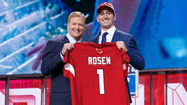 Die Arizona Cardinals wählen UCLA Quarterback Josh Rosenbeim NFL Draft 2018 aus im AT&amp;T Stadium in Arlington, TX.