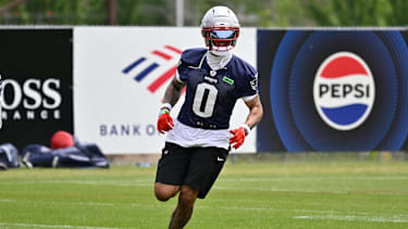 New England Patriots Cornerback Christian Gonzalez (0) bei den Übungen der OTAs.
