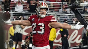 San Francisco 49ers Running Back Christian McCaffrey (23) feiert einen Touchdown.