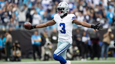Dallas Cowboys Wide Receiver George Pickens feiert einen Touchdown in der NFL.