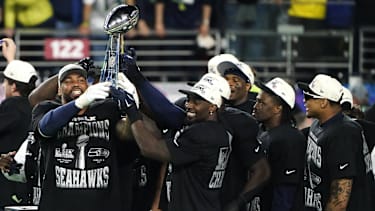 (260209) -- SANTA CLARA, Feb. 9, 2026 -- Seattle Seahawks players celebrate during the awarding ceremory after winning the NFL, American Football Herren, USA Super Bowl LX between Seattle Seahawks and New England Patriots in Santa Clara, the United States, Feb. 8, 2026. ) (SP)U.S.-SANTA CLARA-RUGBY-NFL-SUPER BOWL-FINAL WuxXiaoling PUBLICATIONxNOTxINxCHN