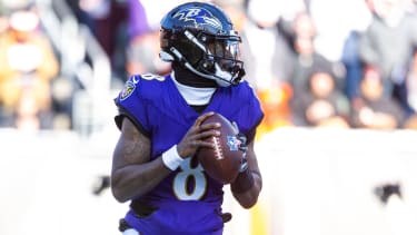 December 14, 2025: Baltimore Ravens quarterback Lamar Jackson (8) passes the ball during NFL, American Football Herren, USA game action against the Cincinnati Bengals at Paycor Stadium in Cincinnati, Ohio. CSM Cincinnati United States of America - ZUMAc04_ 20251214_zma_c04_494 Copyright: xJohnxMersitsx