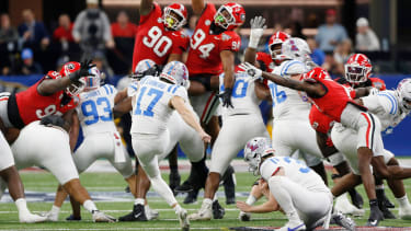 Ole Miss kicker Lucas Carneiro (17) kicks a 55-yard field goal against the Georgia Bulldogs in the first quarter of the Sugar Bowl NCAA, College League, USA College Football Playoff game at Caesars Superdome in New Orleans, Louisiana on Thursday, January 1, 2026. PUBLICATIONxNOTxINxUSA NEO20260101804 AJxSISCO