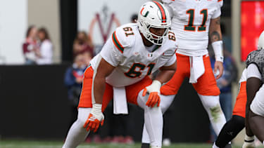Offensive Lineman Francis Mauigoa im Einsatz für die Miami Hurricanes.