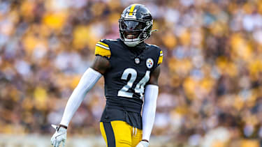 Pittsburgh Steelers Cornerback JOEY PORTER JR. (24) bei eienm NFL-Spiel.