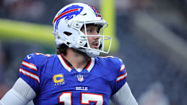Buffalo Bills Quarterback Josh Allen (17) vor dem Spiel gegen die Houston Texans.
