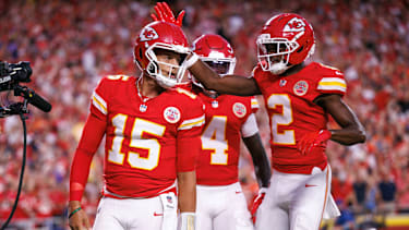 KANSAS CITY, MO - SEPTEMBER 14: Kansas City Chiefs quarterback Patrick Mahomes (15) and Kansas City Chiefs wide receiver Tyquan Thornton (2) celebrate after a touchdown during the first half against the Denver Broncos on September 14th, 2026 at Arrowhead Stadium in Kansas City, Missouri. (Photo by William Purnell Icon Sportswire) NFL, American Football Herren, USA SEP 14 Broncos at Chiefs EDITORIAL USE ONLY Icon2026091400863