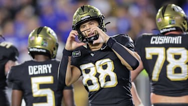 October 24, 2026, Orlando, Florida, USA: UCF Knights tight end GRAYSON BROUSSEAU (88) celebrates after after scoring a touchdown in overtime against the BYU Cougars. The UCF Knights hosted the BYU Cougars at the Acrisure Bounce House in Orlando, FL. NCAA, College League, USA Football 2026: BYU Cougars Vs UCF Knights PUBLICATIONxINxGERxSUIxAUTxONLY - ZUMAm299 20261024_znp_m299_056 Copyright: xTaylorxMcFeex