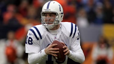 Peyton Manning als Quarterback für die Indianapolis Colts auf dem Platz.