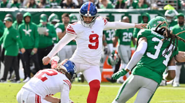 October 26, 2025, Philadelphia, Pennsylvania, USA; New York Giants kicker Graham Gano (9)) kicks an extra point during the first half against the Philadelphia Eagles at Lincoln Financial Field. CSM Philadelphia USA - ZUMAc04_ 20251026_faf_c04_048 Copyright: xEricxCanhax