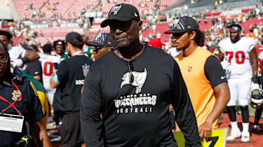 Tampa Bay Buccaneers Head Coach Todd Bowles nach dem NFL-Spiel gegen die Green Bay Packers.