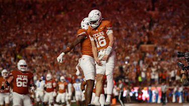 Arch Manning führte die Texas Longhorns in Week 8 der College-Football-Saison 2026 zu einem 34:27-Erfolg gegen Ole Miss