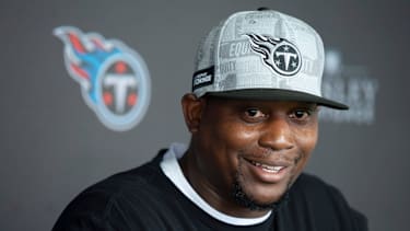 Syndication: The Tennessean Tennessee Titans Defensive Coordinator Dennard Wilson fields questions during mandatory mini-camp at Ascension Saint Thomas Sports Park in Nashville, Tenn., Wednesday, June 5, 2024. Nashville , EDITORIAL USE ONLY PUBLICATIONxINxGERxSUIxAUTxONLY Copyright: xDennyxSimmonsx xThexTennesseanx USATSI_23475323