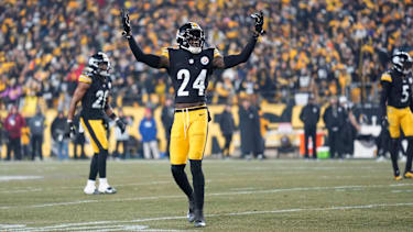 Pittsburgh Steelers Cornerback Joey Porter Jr. 24 beim Spiel gegen die Baltimore Ravens.