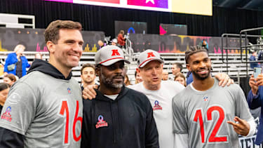 SAN FRANCISCO, CA - FEBRUARY 02: Joe Flacco, Michael Vick, Steve Young, and Shedeur Sanders pose for a photo after the NFL, American Football Herren, USA AFC Pro Bowl practice on February 2, 2026 at the Moscone Center in San Francisco, CA. (Photo by Matthew Huang Icon Sportswire) NFL: FEB 02 Pro Bowl Practice EDITORIAL USE ONLY Icon260202044