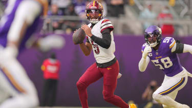 NFL, American Football Herren, USA Washington Commanders at Minnesota Vikings Dec 7, 2025; Minneapolis, Minnesota, USA; Washington Commanders quarterback Jayden Daniels (5) drops back to pass during the second half at U.S. Bank Stadium. Minneapolis U.S. Bank Stadium Minnesota USA, EDITORIAL USE ONLY PUBLICATIONxINxGERxSUIxAUTxONLY Copyright: xBradxRempelx 20251207_mcd_ai9_68