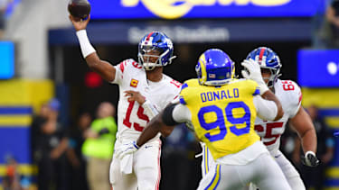 Rams-Rückkehrer Aaron Donald setzt Jameis Winston beim 28:6 gegen die New York Giants unter Druck