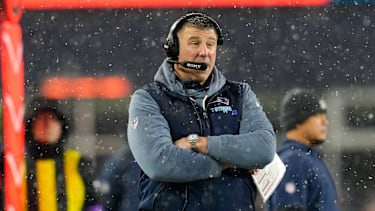 Patriots head coach MIKE VRABEL during the second half of the NFL