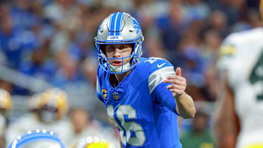 Richard Sherman sieht Detroit-Lions-Quarterback Jared Goff vor Jordan Love von den Green Bay Packers